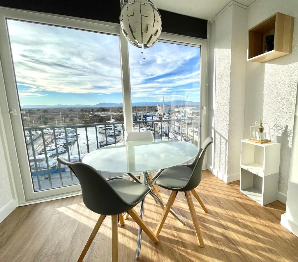 Holidays Penthouse: Panoramic Port Views with Free WiFi & Parking Roses Exterior photo