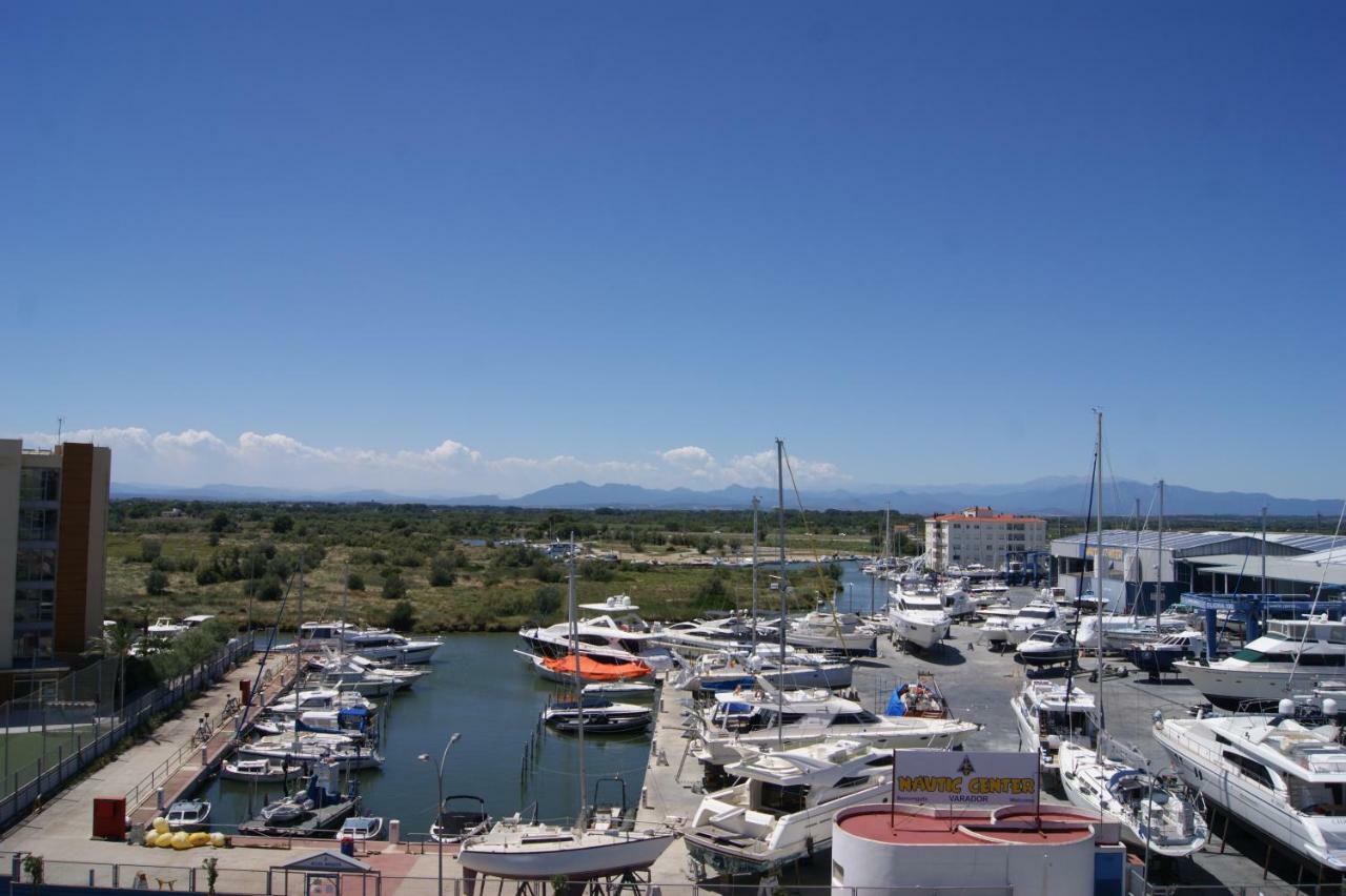 Holidays Penthouse: Panoramic Port Views with Free WiFi & Parking Roses Exterior photo