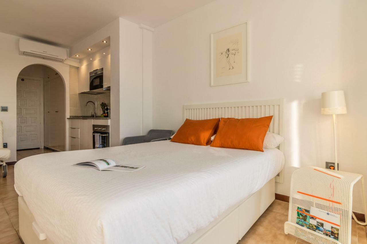 Holidays Penthouse: Panoramic Port Views with Free WiFi & Parking Roses Exterior photo